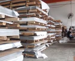 永穗不銹鋼板、鋼帶倉儲(chǔ)環(huán)境